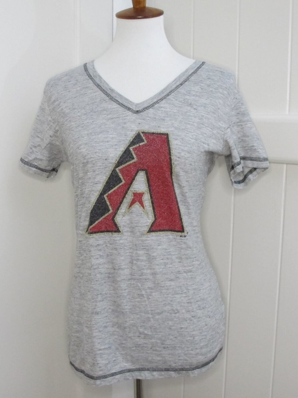 MLB | Arizona Diamondbacks Genuine Merchandise V-Neck Cotton Shirt Heather Gray